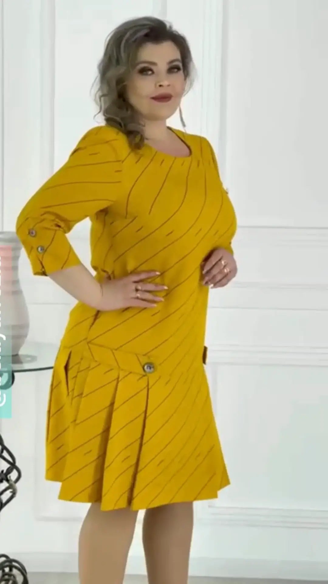 Round Neck Line Printed Elegant Dress