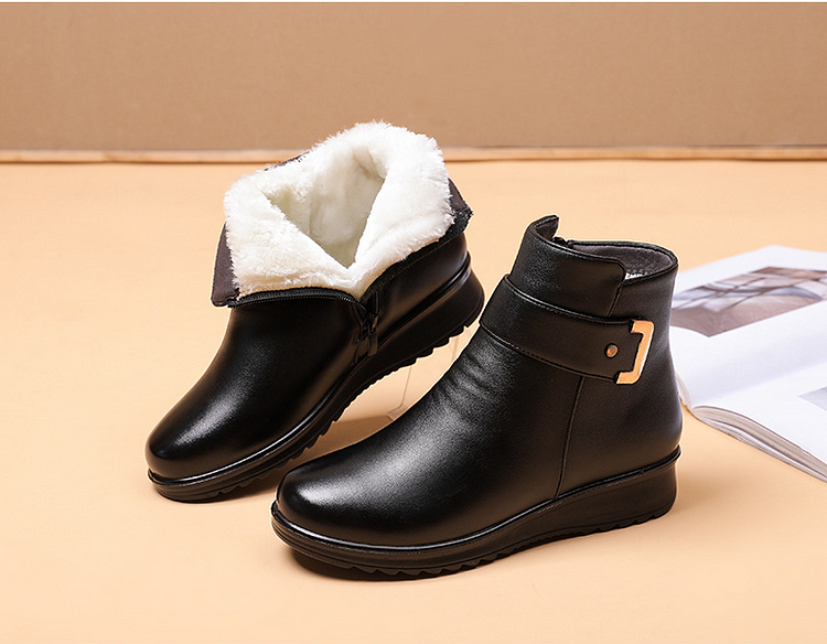 Genuine Leather Metal Buckle Velvet Boots