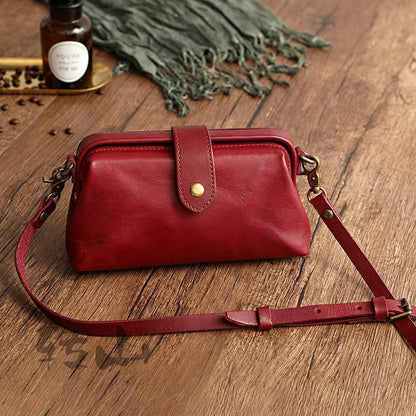 Premium leather Retro Handmade Bag