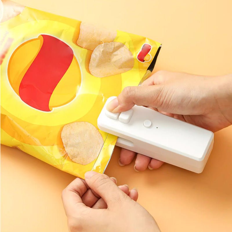 2-In-1 Magnetic Food Sealer