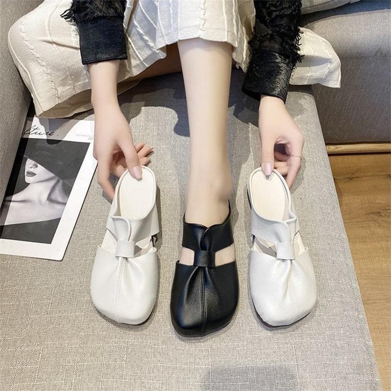 Cut-Out Design Flat Mules