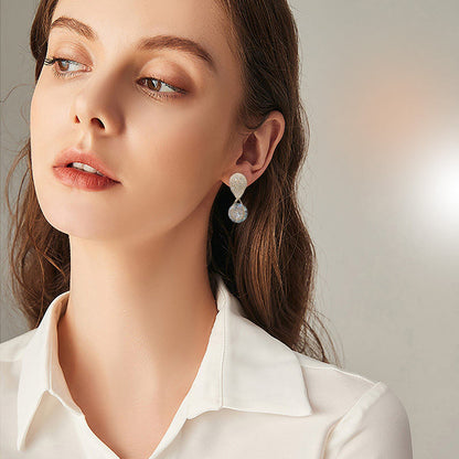 Super Flash Diamond-mounted Drop Earrings