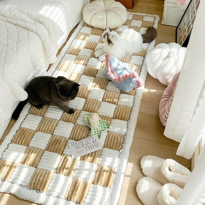 Cream-coloured Large Plaid Square Pet Carpet Bed Sofa Cover