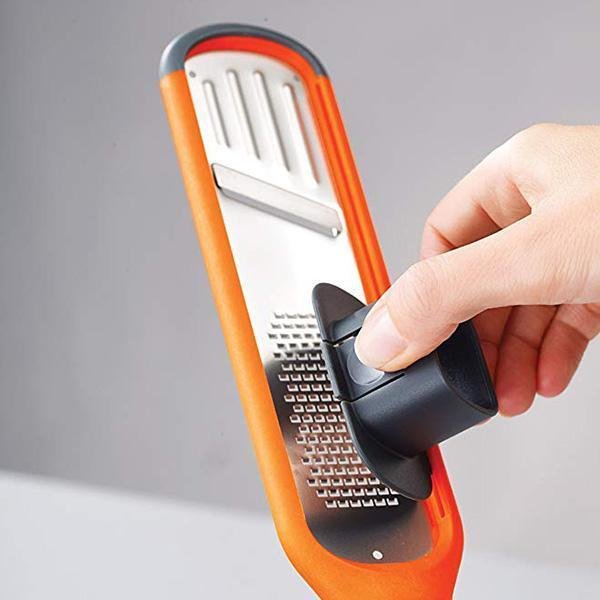 2-in-1 Mini Grater And Slicer