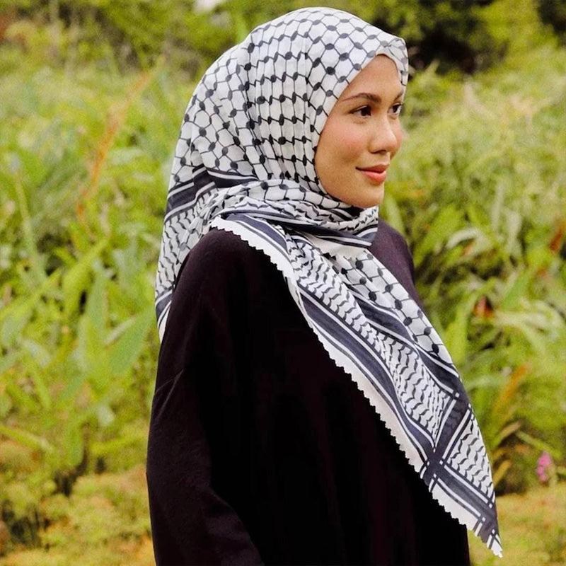 Four-sided Fringed Fashionable Headscarf