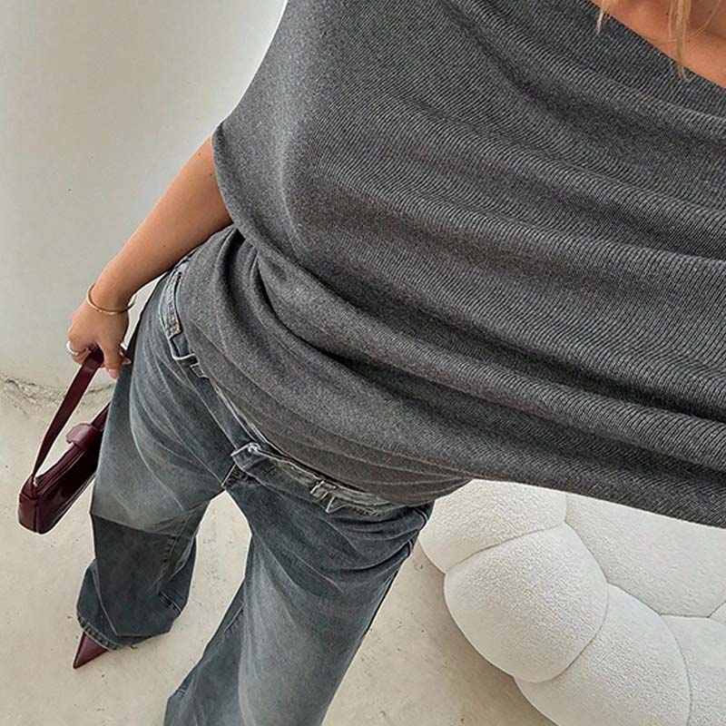 Women's Asymmetrical Off-Shoulder Batwing Sleeve Top👚