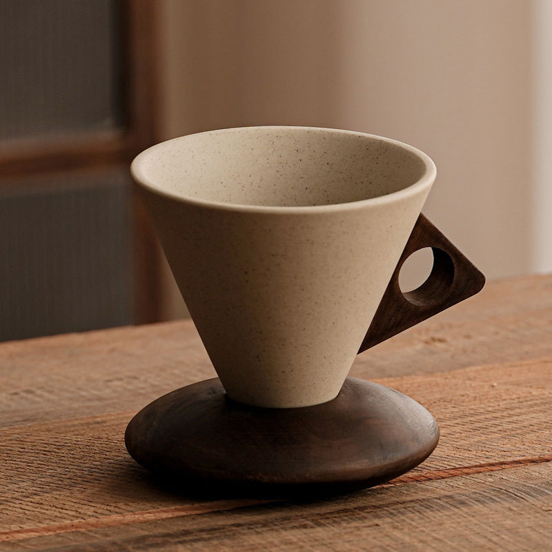 ☕Sip in Style Instantly! No-Slip Rustic Wood-Handle Mug